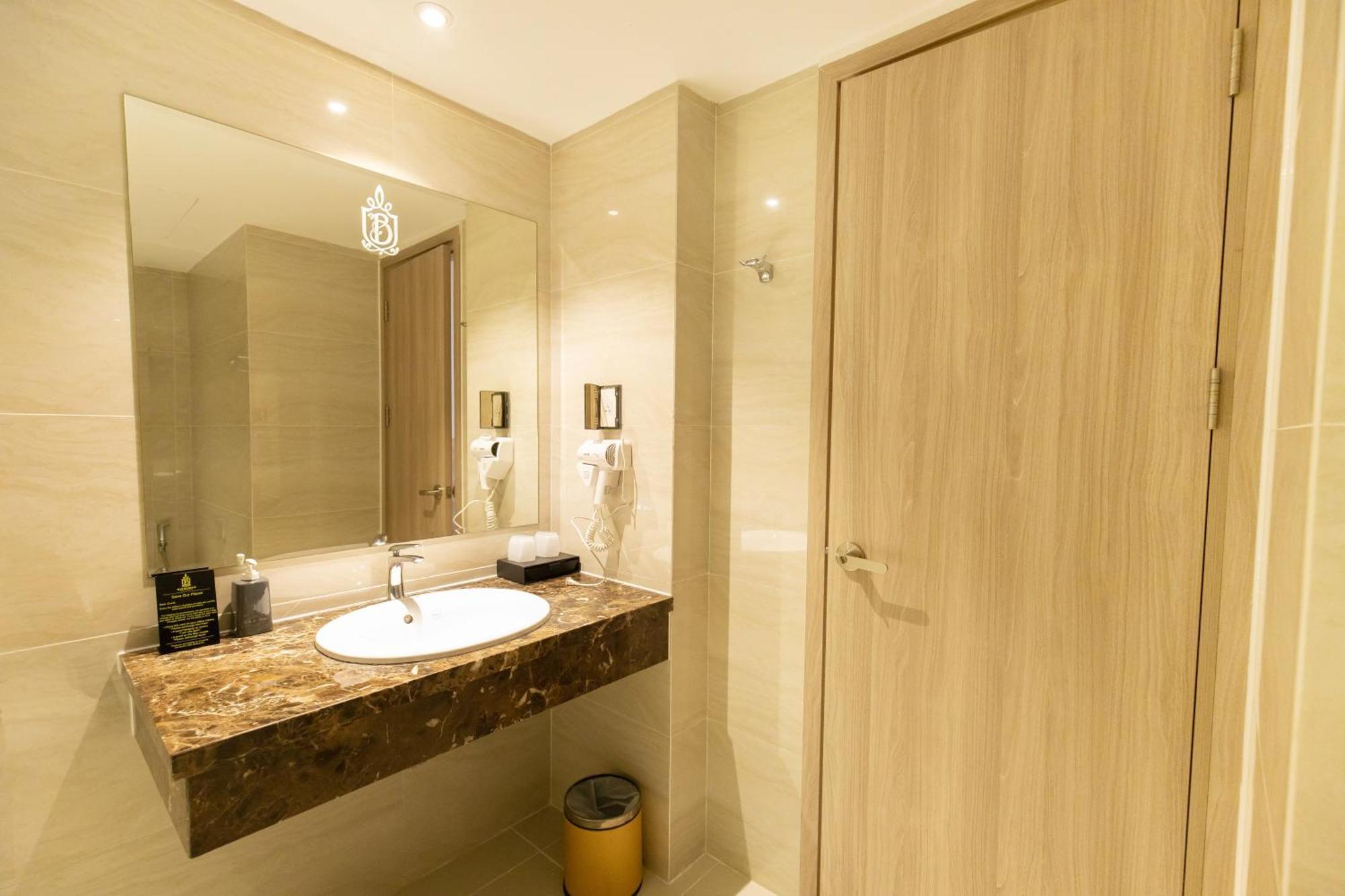 Nicecy Suite Hotel & Spa 胡志明市 外观 照片