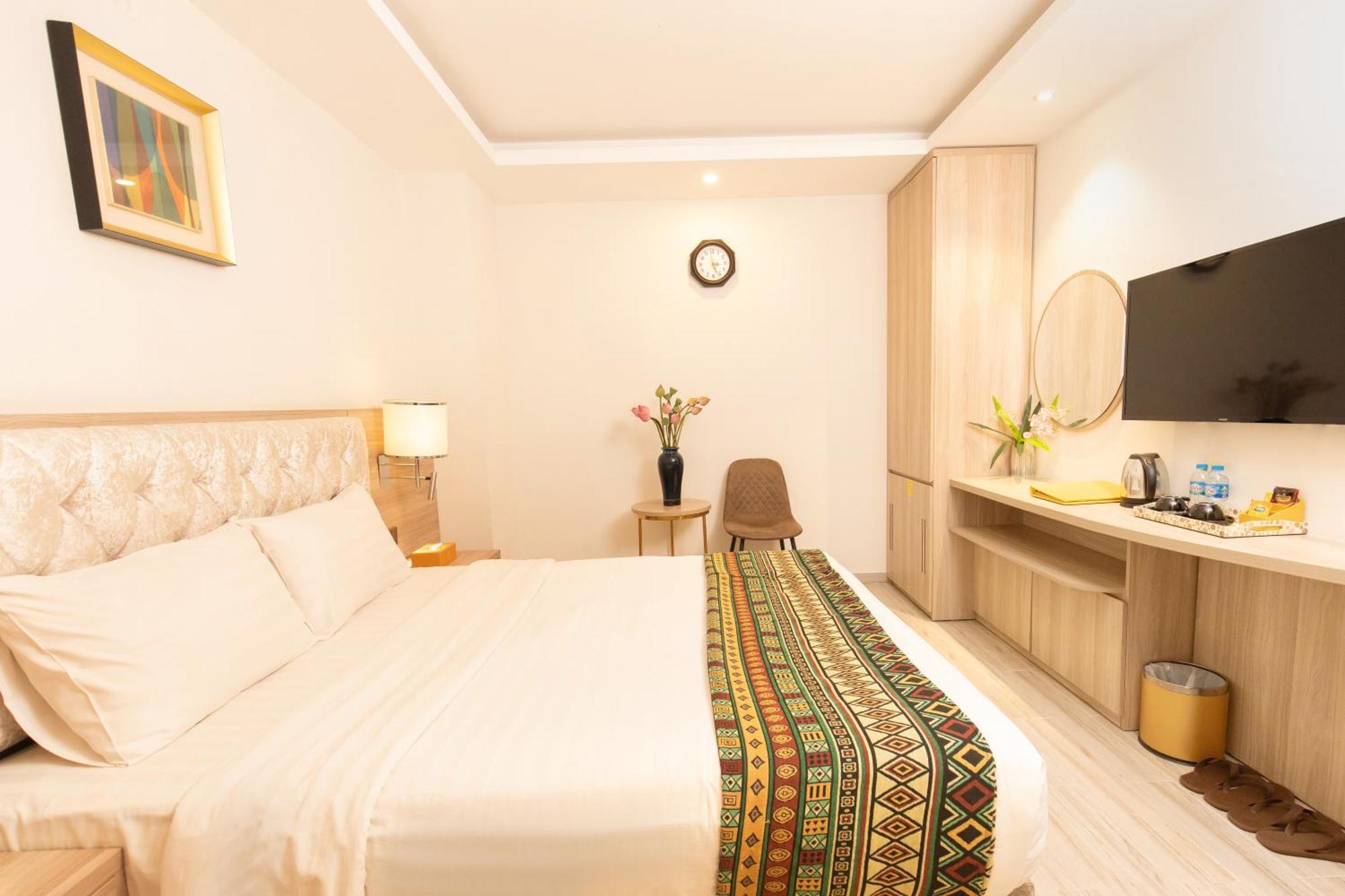 Nicecy Suite Hotel & Spa 胡志明市 外观 照片