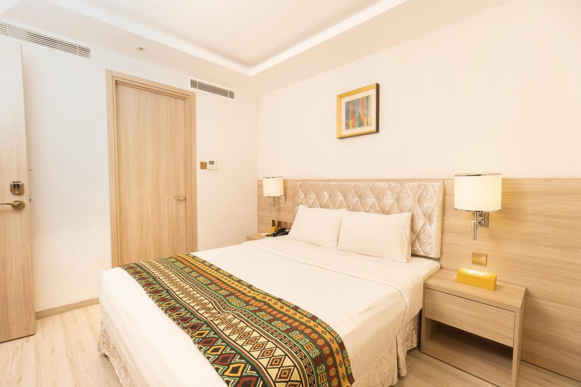 Nicecy Suite Hotel & Spa 胡志明市 外观 照片