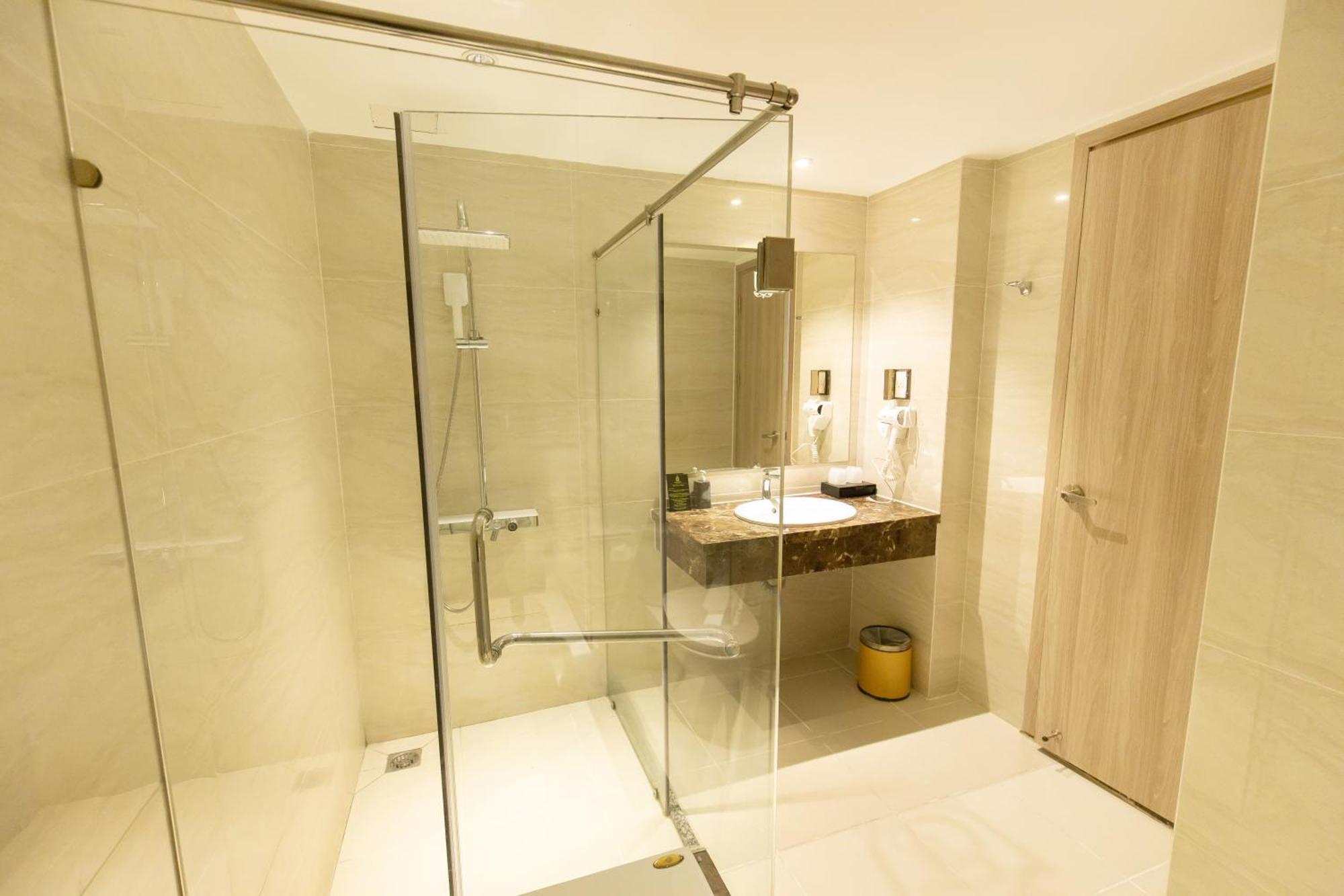Nicecy Suite Hotel & Spa 胡志明市 外观 照片